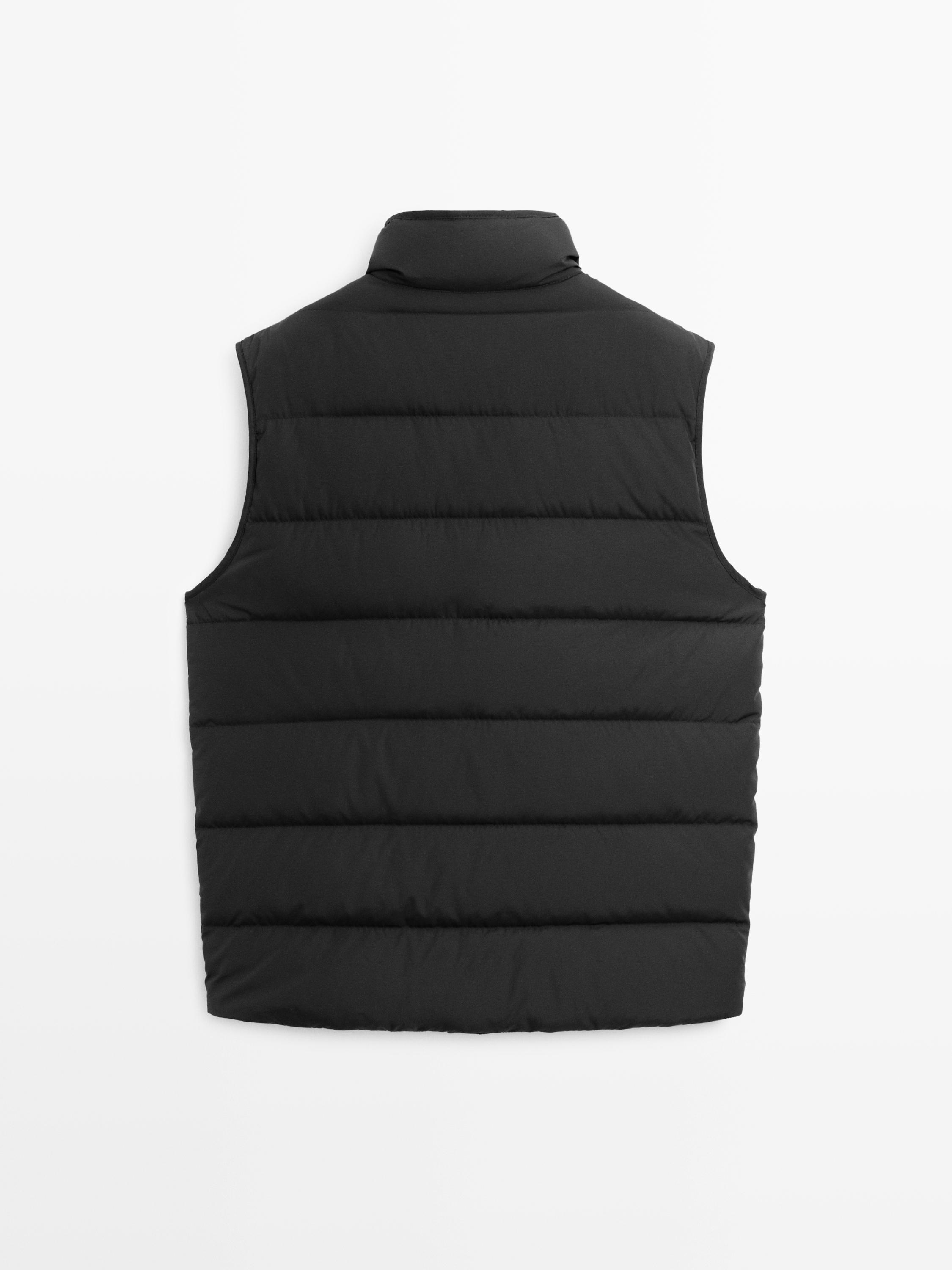 Water-repellent puffer gilet with down blend